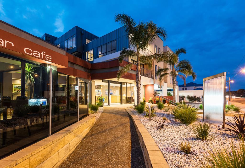The Esplanade Resort And Spa Lakes Entrance Eksteriør bilde